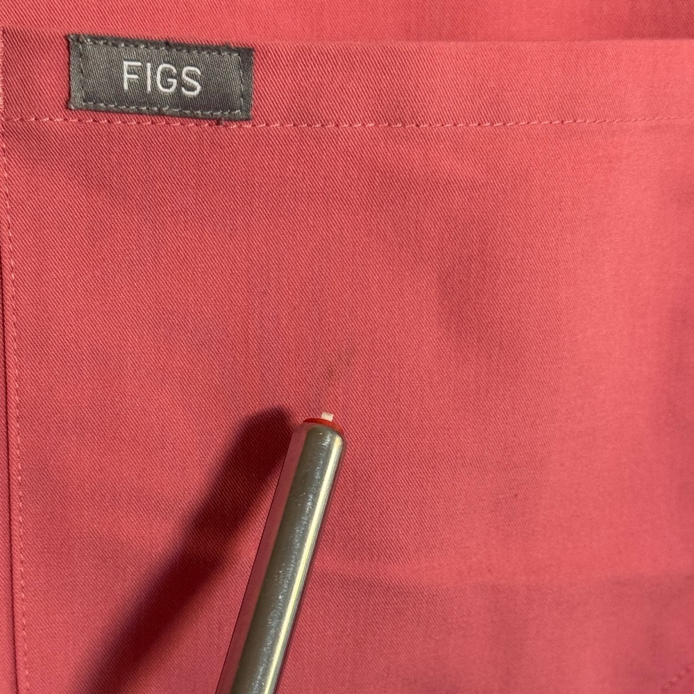 FIGS Catarina One-Pocket Scrub Top™ - Picture 8 of 9